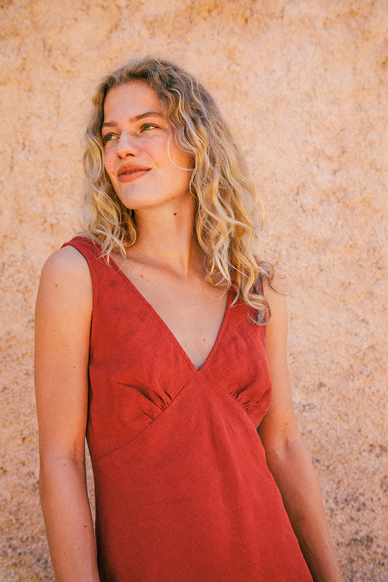 DEIA Midi Dress - red linen - Image 3