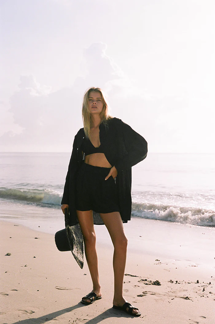 SUMMER Shorts - black linen - Image 7