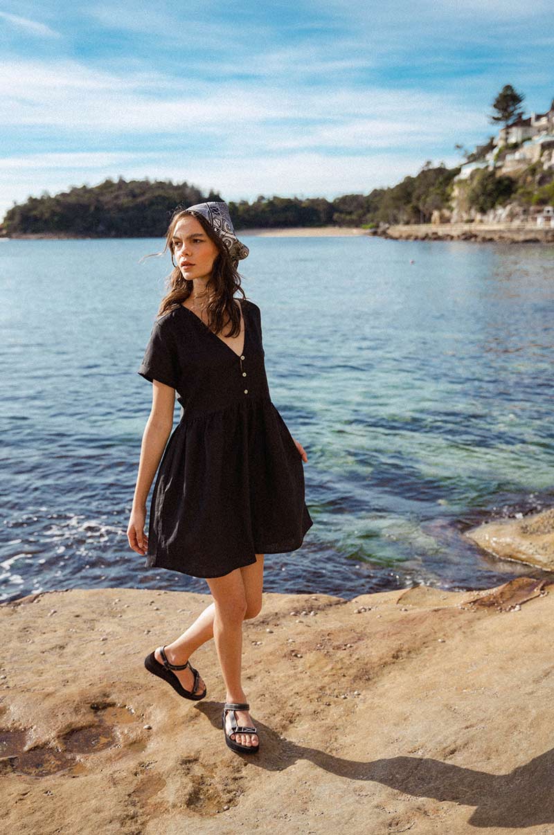SUNCHASER Dress - black linen - Image 3